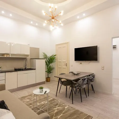 Quiet Center Near Heroes Square By Cavaland Lejlighed Budapest